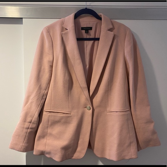 Blush pink knit blazer with gold buttons - Picture 1 of 6
